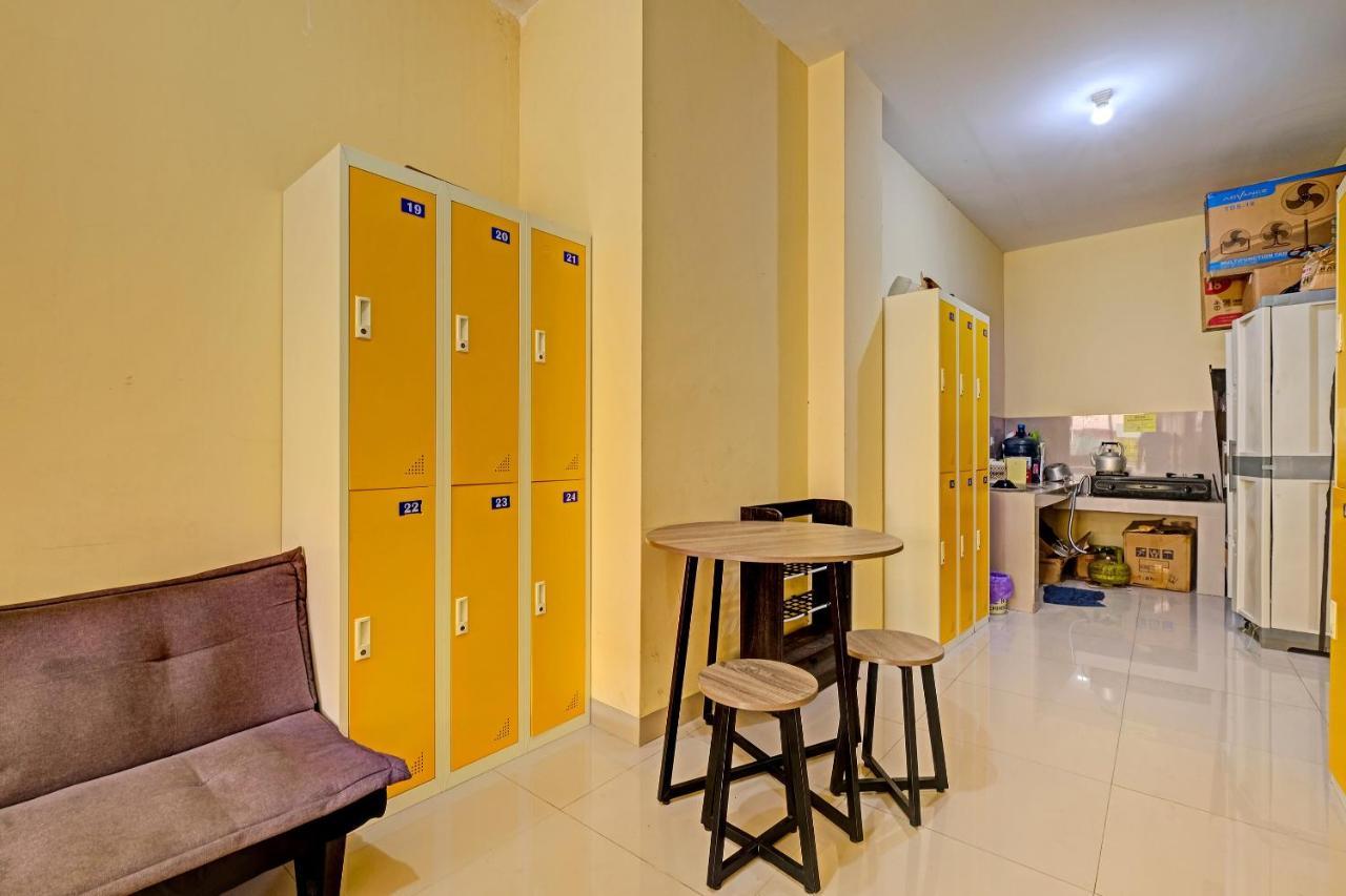 Oyo 91532 Malioboro Guesthouse Yogyakarta Exterior foto